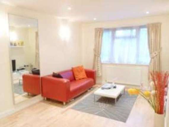 2 bedroom Flat for s...